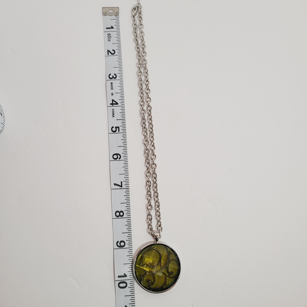Silver Tone & Moss Green Faceted Filigree Necklace & Earring Set - Picture 14 of 15